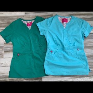 Women’s Peaches scrub tops